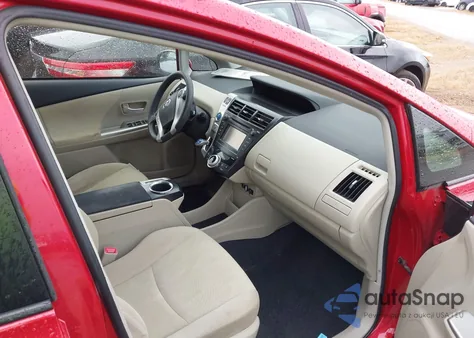 2013 Toyota Prius V Two from USA, damaged, VIN JTDZN3EU3D3254733